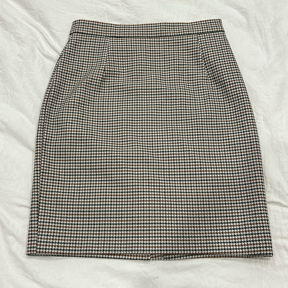 Size 4 H&M skirt.